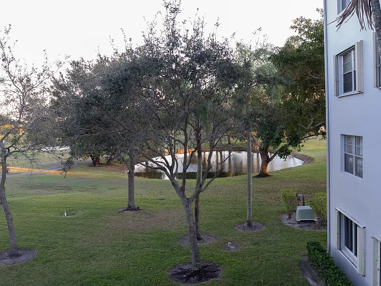 400 SW 134th Way #302F — Photo 73