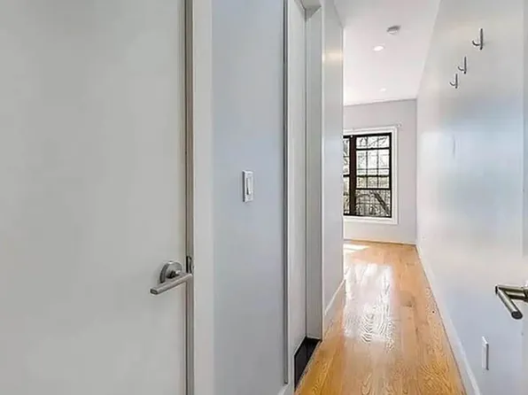 934 Lafayette Avenue image 1 of 12