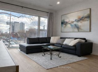 674 Manning Ave FLOOR 3, Toronto, ON M6G2W4