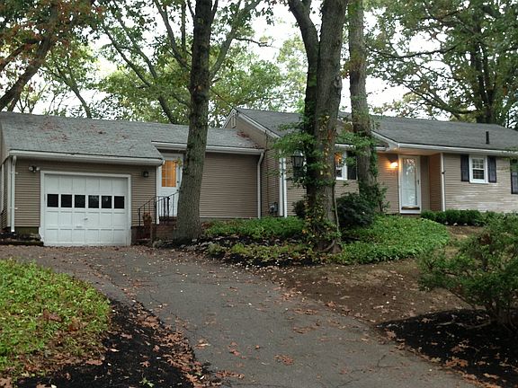 2nd image of 25 Hillside Ave
