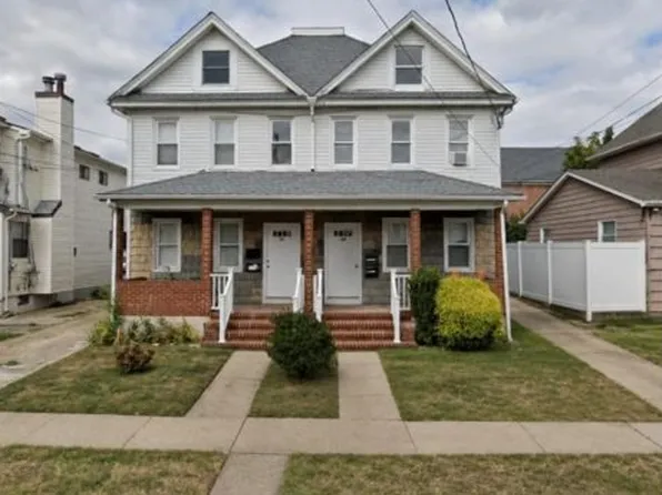 156 Cleveland Ave, Mineola, NY