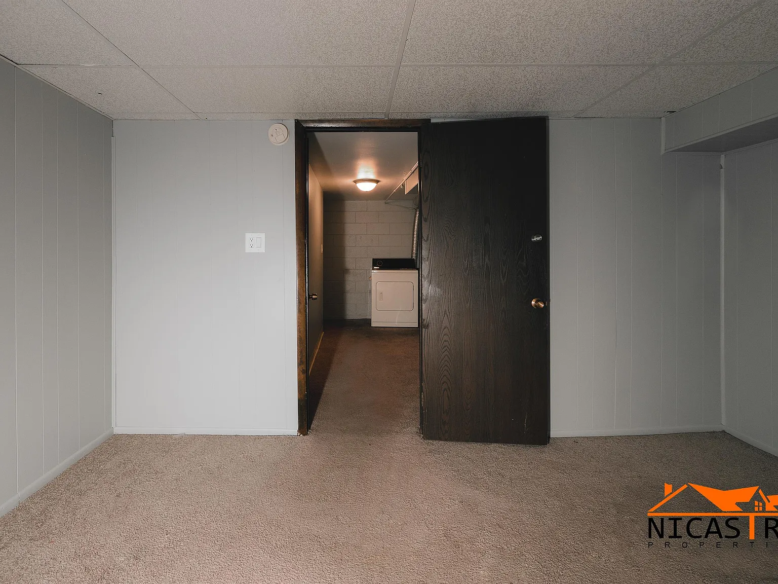 215 East Lane Avenue - C — Photo 4