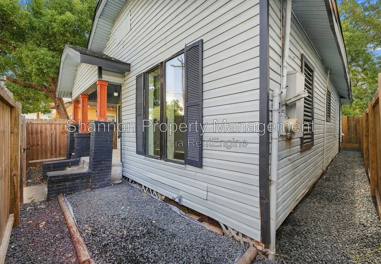 2 bed, 1.0 bath, 800 sqft, $1,500 — Photo 4