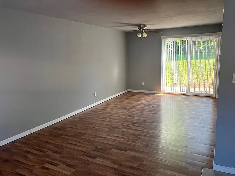 2615 N Pine St #2 — Photo 2