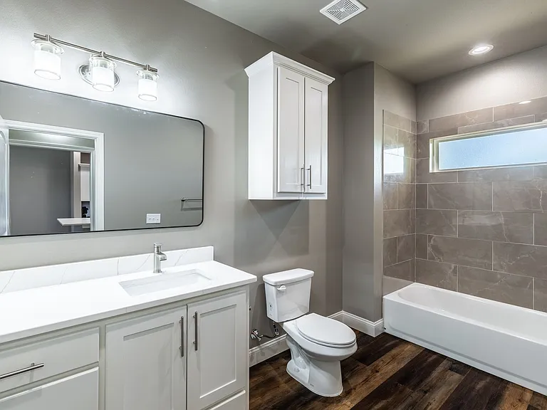 2409 Bois D Arc St — Photo 39