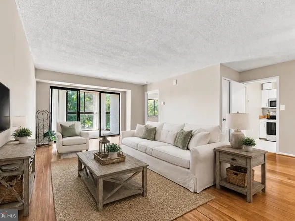 15107 Interlachen Dr, Silver Spring, MD 20906