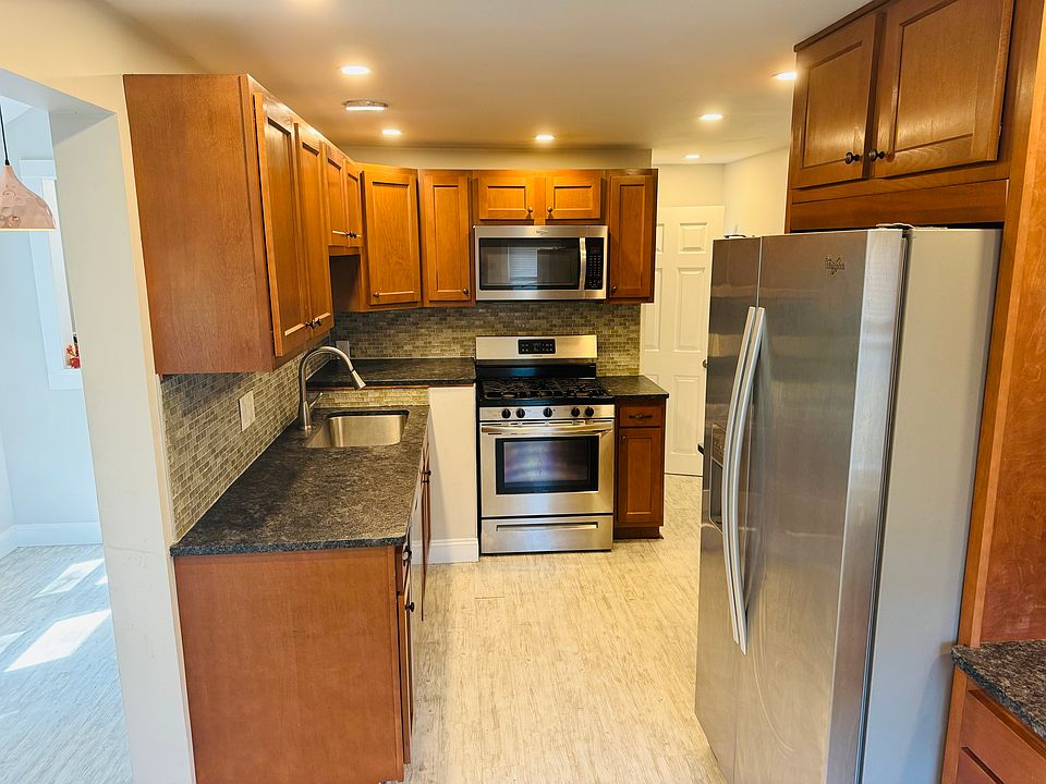 Kitchen area #2