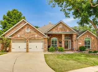 2101 Oakcrest Ct, Corinth, TX 76210