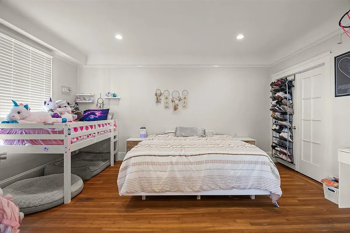 1 bed, 700 sqft, $2,700 — Photo 4