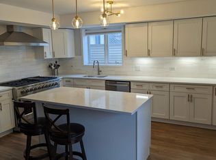 1823 N Clybourn Ave #2, Chicago, IL 60614