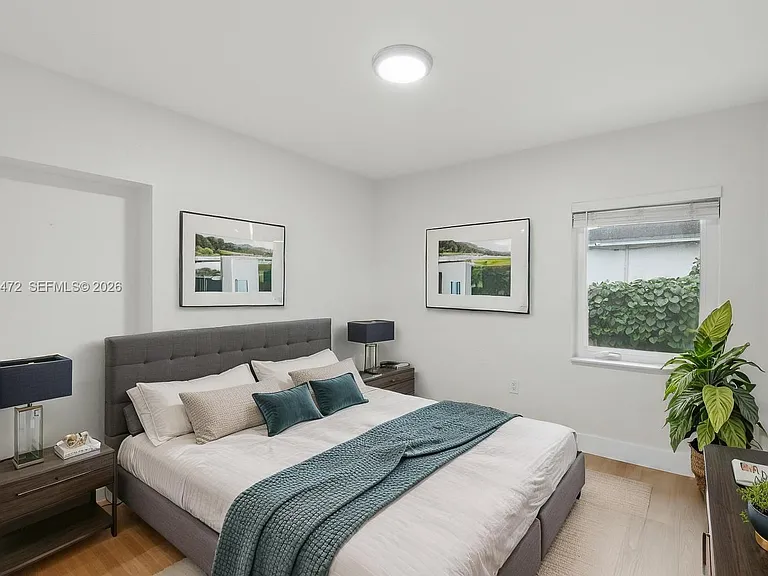 14325 NE 8th Ave — Photo 5