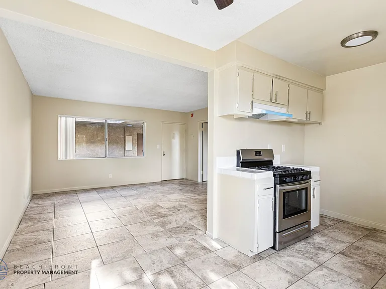 4117 W. Broadway — Photo 3