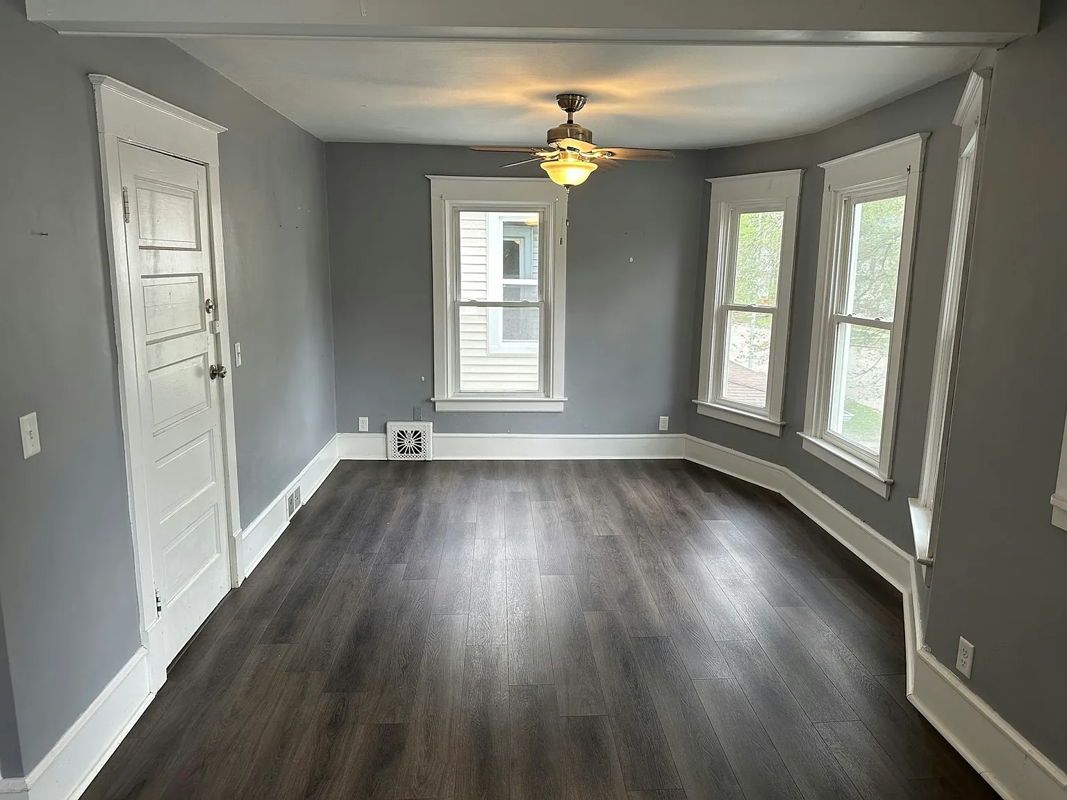 811 West Edwards Street, Unit 2 — Photo 3