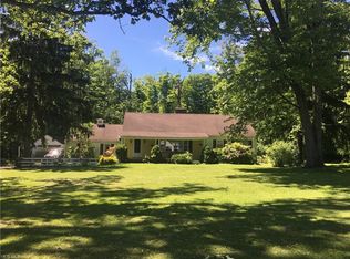 15390 Hemlock Point Rd, Chagrin Falls, OH 44022