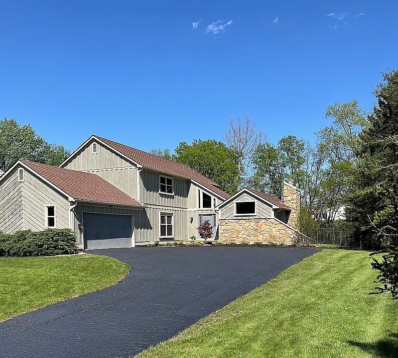1st image of 11002 Embassy Dr