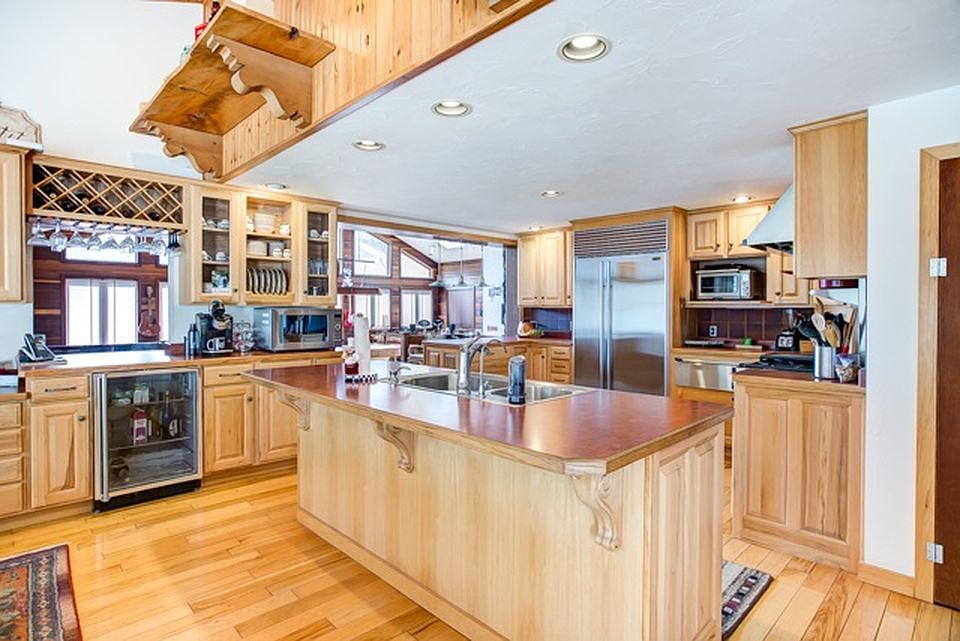 Kitchen 1