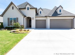 111 E 128th Pl, Jenks, OK 74037