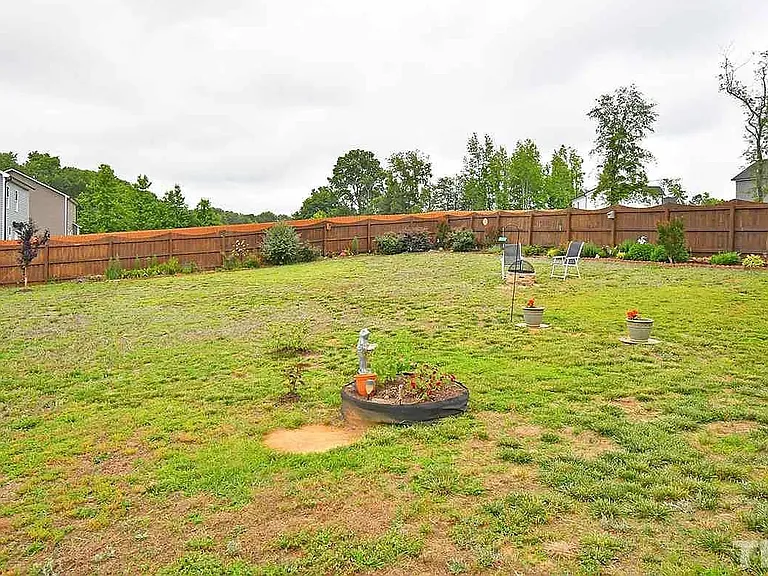 1009 Silver Farm Rd — Photo 5
