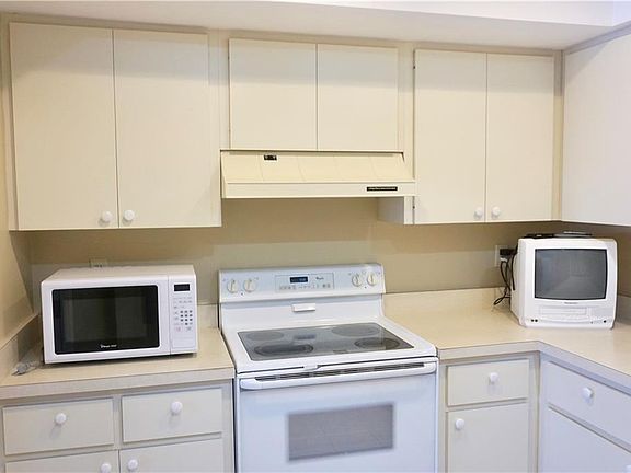 5th image of 7170 Wood Creek Dr #40