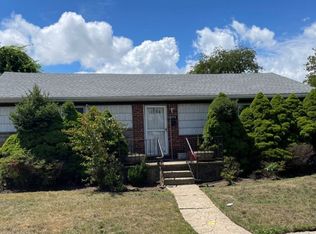 2255 Parkhurst Rd, Elmont, NY 11003