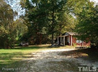 4001 Lofton St, Wade, NC 28395