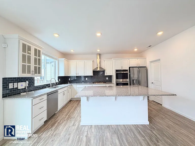 15329 SE 278th St — Photo 4