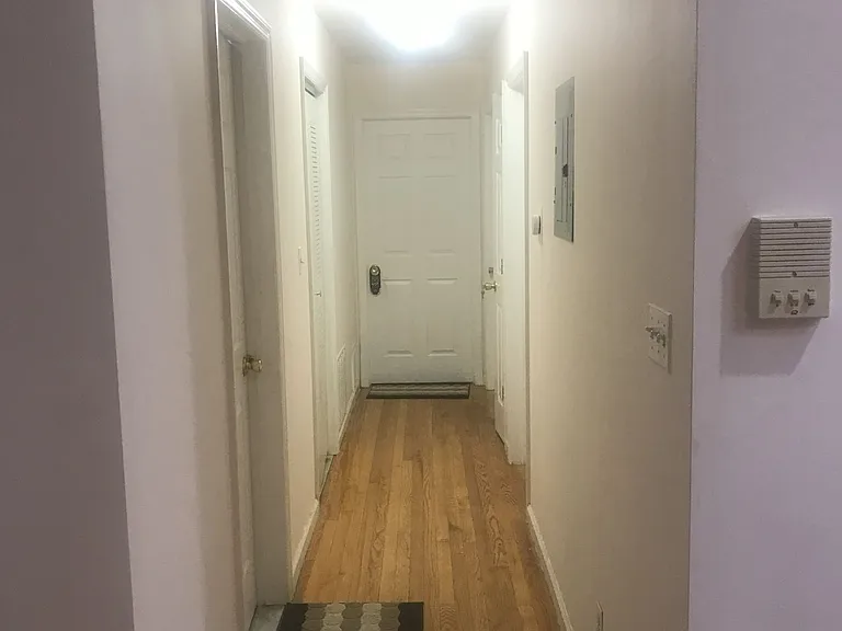 20 Van Reipen Ave — Photo 5