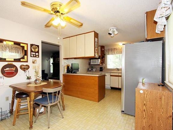 5th image of 13276 Gateroyal Dr