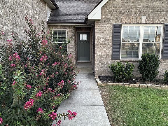 3rd image of 8000 Alameda Dr