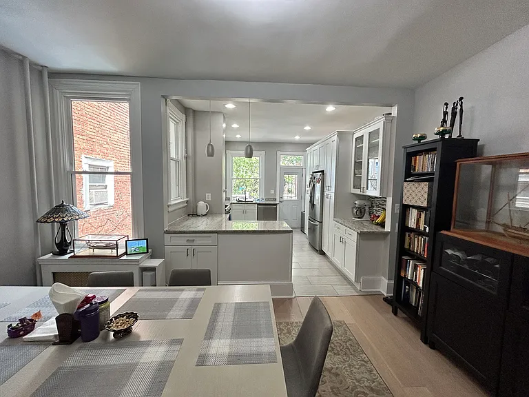 1631 Monroe St NW — Photo 5