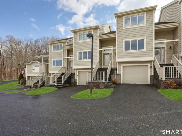 12 Boulevard Drive #15-104, Danbury, CT 06810