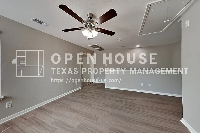 6423 Lily Hollow Ct — Photo 18