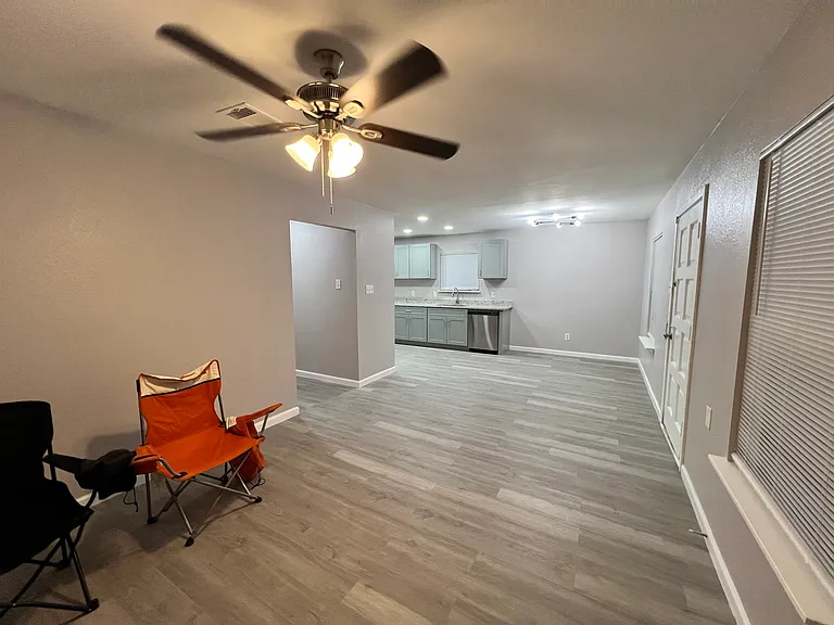 4330 Redstone Dr — Photo 9