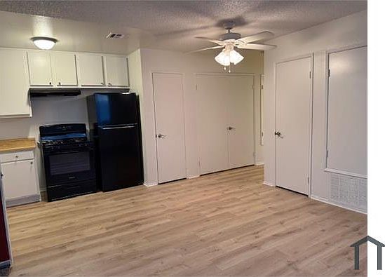 4th image of 38508 11th St E #13