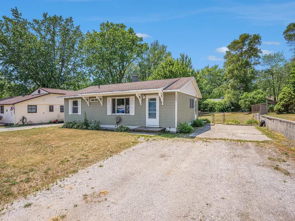 1461 Farnsworth Ave, Muskegon, MI 49442