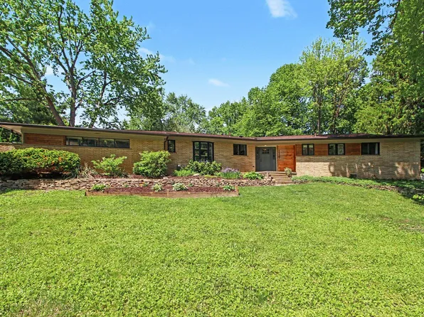 46800 Betty Hl, Plymouth, MI 48170