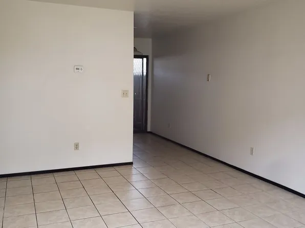 1190 Kenwood Ave APT 2, Turlock, CA 95380