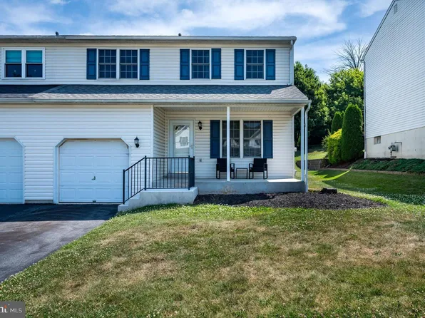 391 Sioux Ct, Reading, PA 19608