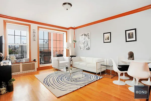 Sold by Bond New York | media 11