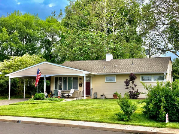 813 Auburn Rd, Fairless Hills, PA 19030