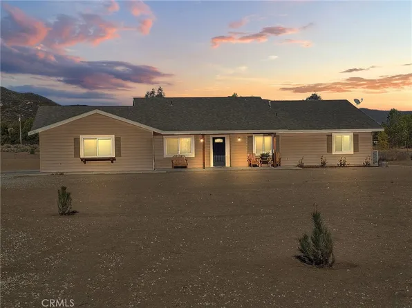 49726 Paiute Ct, Aguanga, CA 92536