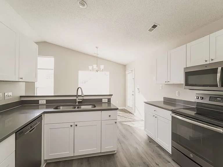 9236 Kimmel Ln — Photo 8