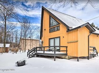 9026 Idlewild Dr, Tobyhanna, PA