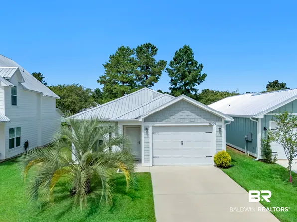 8200 Carmel Cir, Foley, AL 36535
