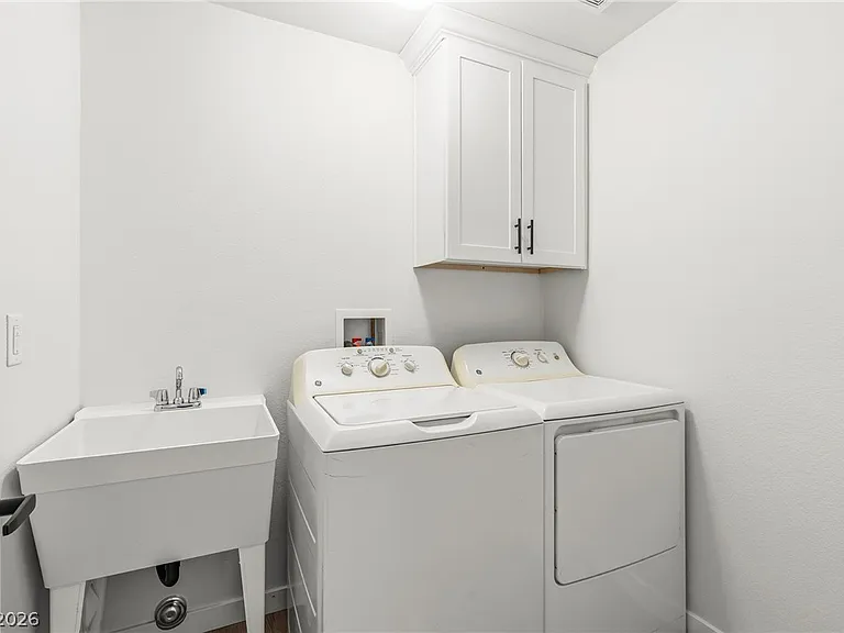 5600 Genoa Ave — Photo 24