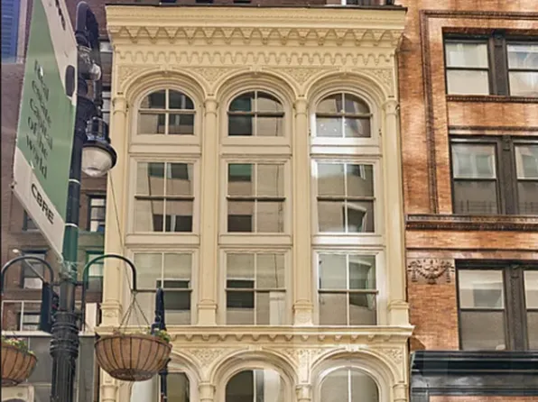 63 Nassau Street image 1 of 18