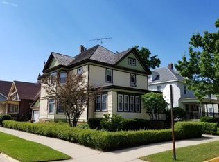 400 N 5th St, Watertown, WI 53094