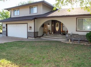 636D E Shipton Rd, Salina, KS 67401