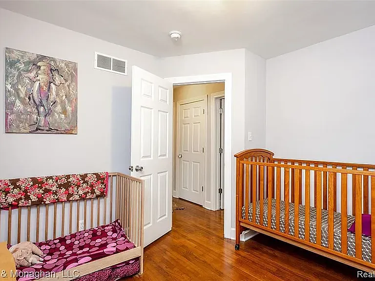 1308 Hampton Rd — Photo 17