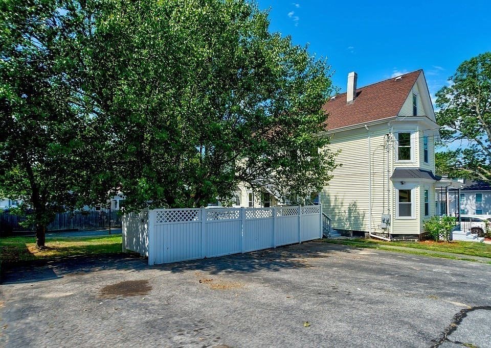 89 Foster St Lowell, MA, 01851 Apartments for Rent Zillow